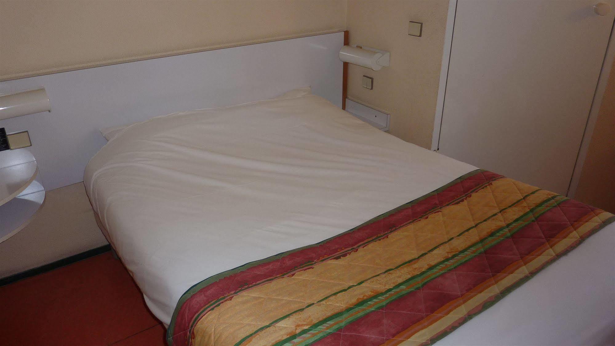 Hotel Eco Relais - Pau Nord Lons Εξωτερικό φωτογραφία