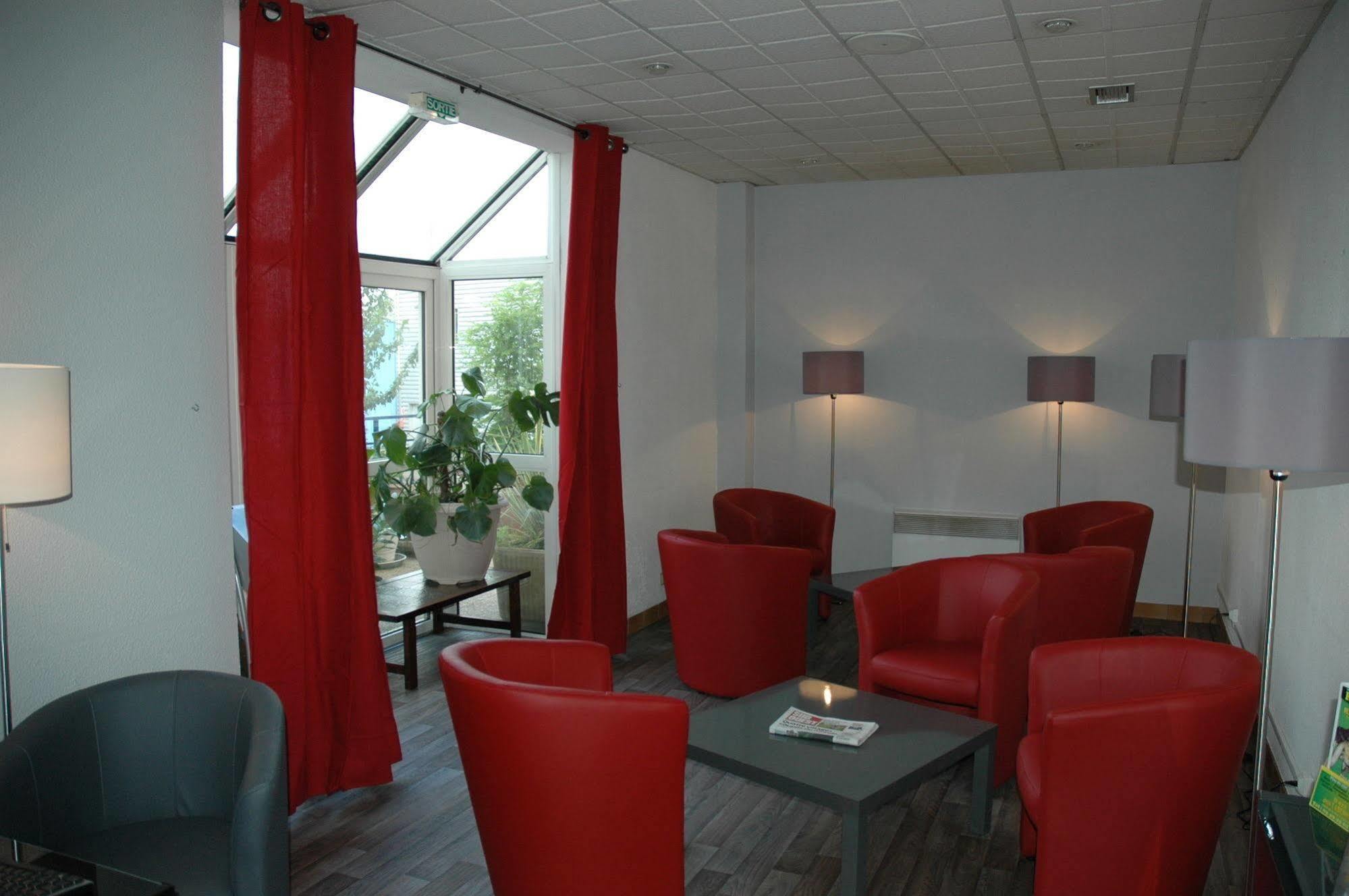 Hotel Eco Relais - Pau Nord Lons Εξωτερικό φωτογραφία